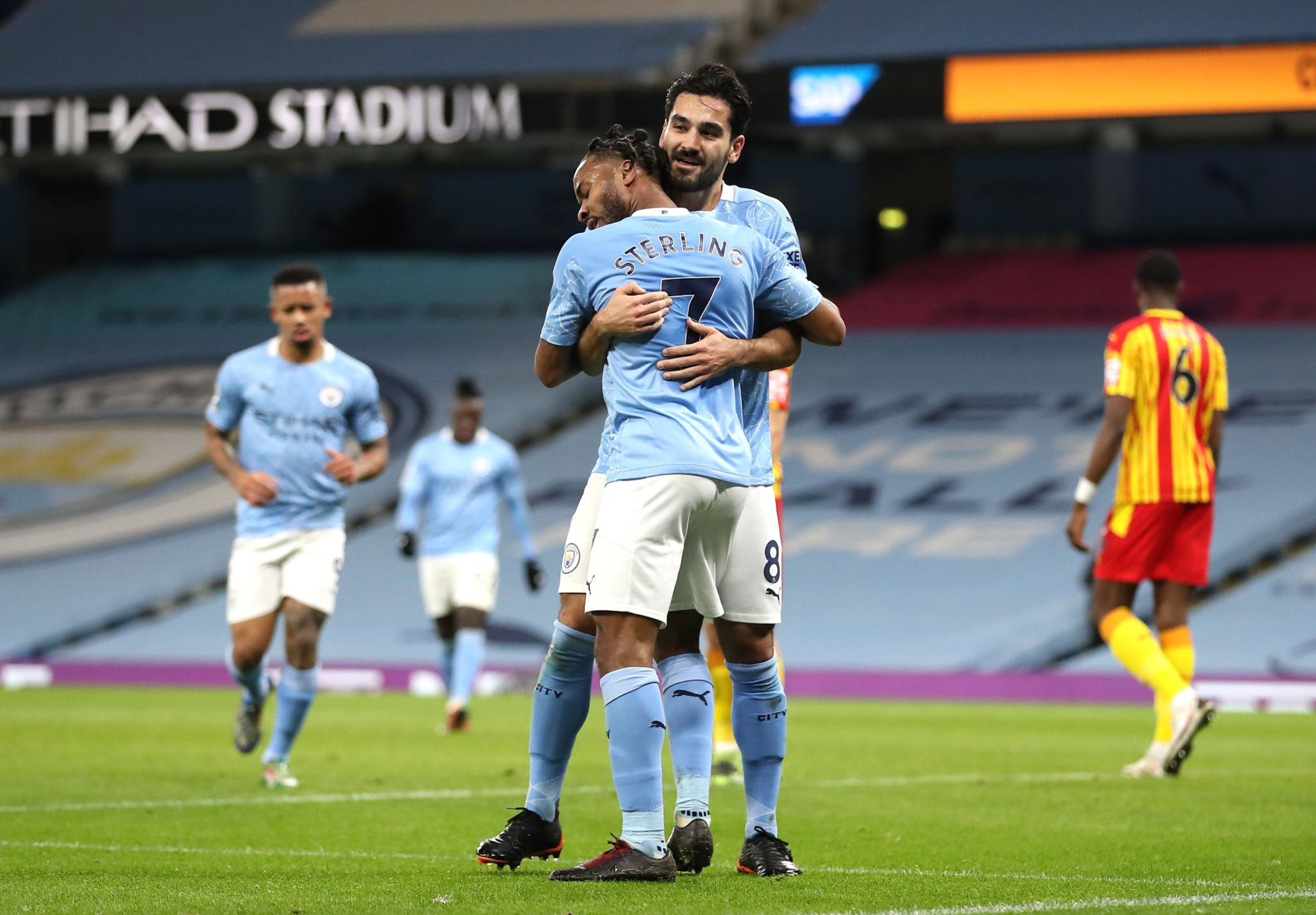 波切蒂諾回歸首戰 率世界明星隊慈善賽取勝!.