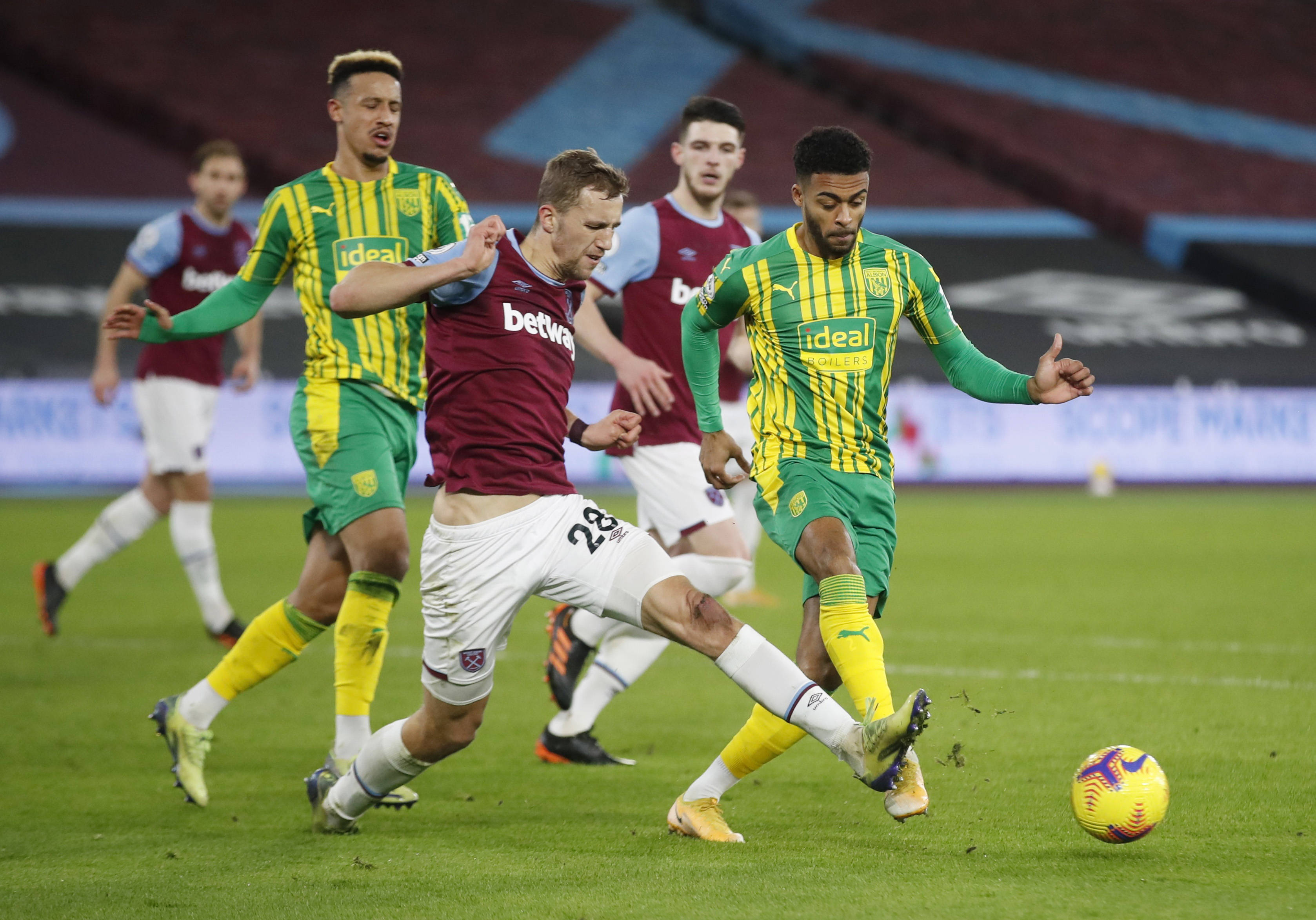 法甲第29輪摩納哥3-0巴黎聖日耳曼 梅西缺陣本耶德爾梅開二度.